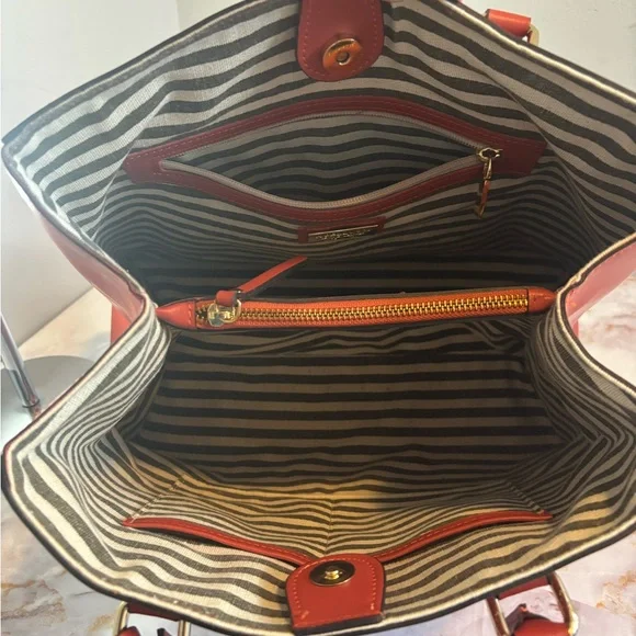 Asia Bellucci Italian Leather Bag - Picture 9 of 11